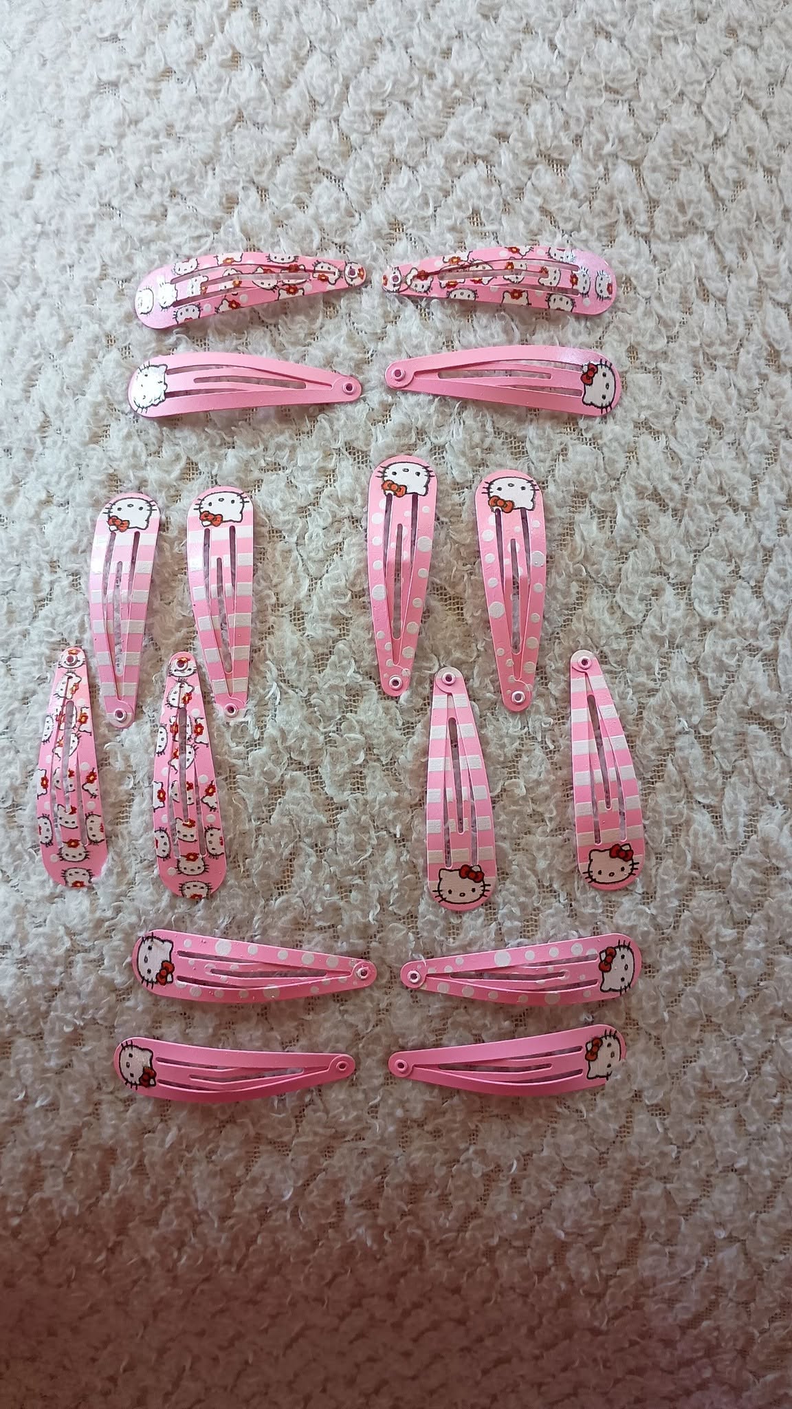 Hello Kitty Hair Clips 4pcs