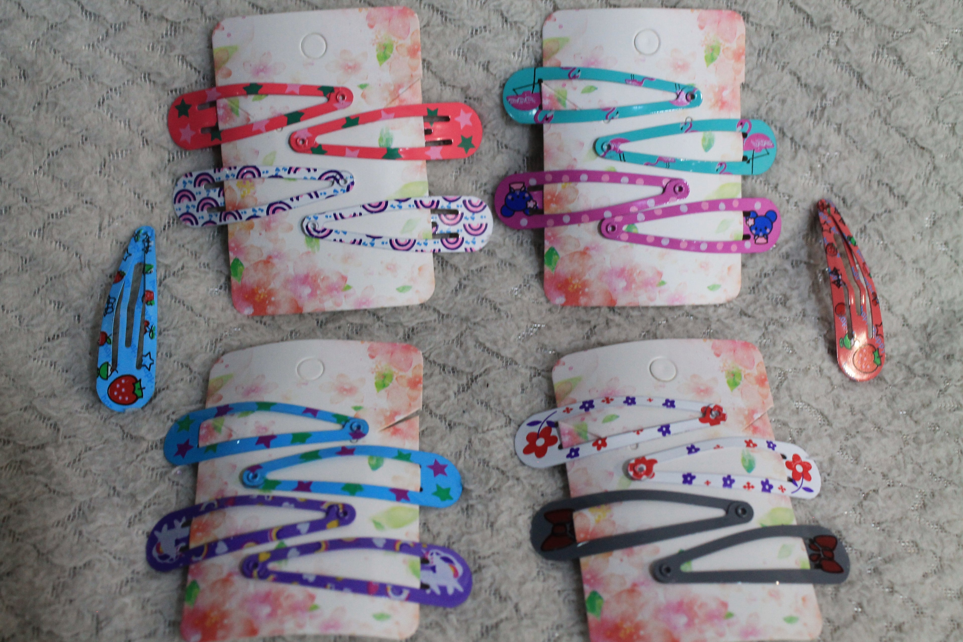 Random Color Hair Clips 4pcs